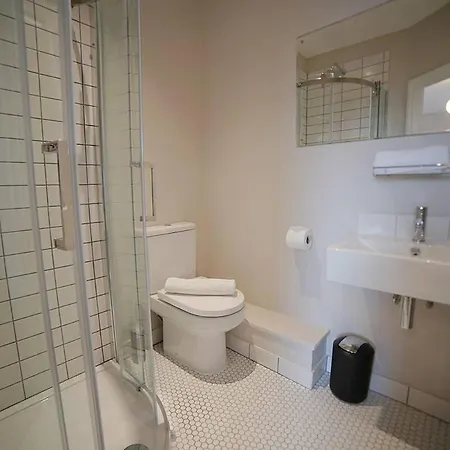 Holiday home The Alma Taverns Boutique - 3 - Hopewell Bristol